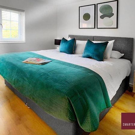 Wokingham - 2 Bed Modern House - Parking Lejlighed Eksteriør billede